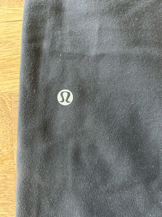 lululemon O-G Flare Leggings Size 6 - Picture 6 of 7